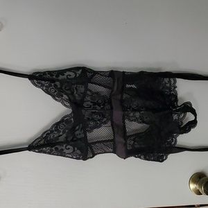 BLACK LINGERIE SIZE MEDIUM, TIE BACK, ONE PIECE lace babydoll